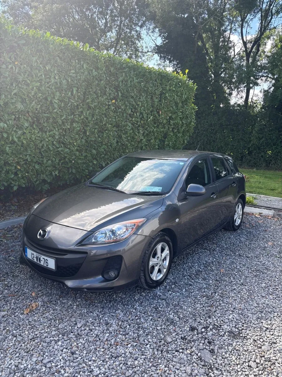 Mazda3 Hatchback,181,723km,1.6 diesel, new NCT - Image 1