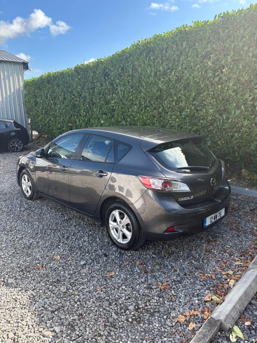 Mazda3 Hatchback,181,723km,1.6 diesel, new NCT - Image 4
