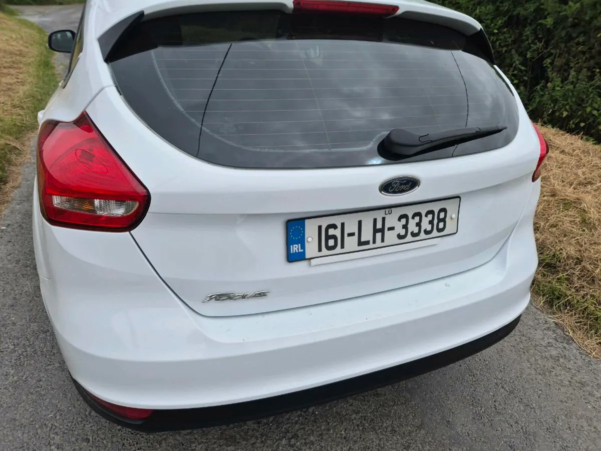 Focus Dsl 2016 NCT 07/26 Very Clean Car !!! - Image 4