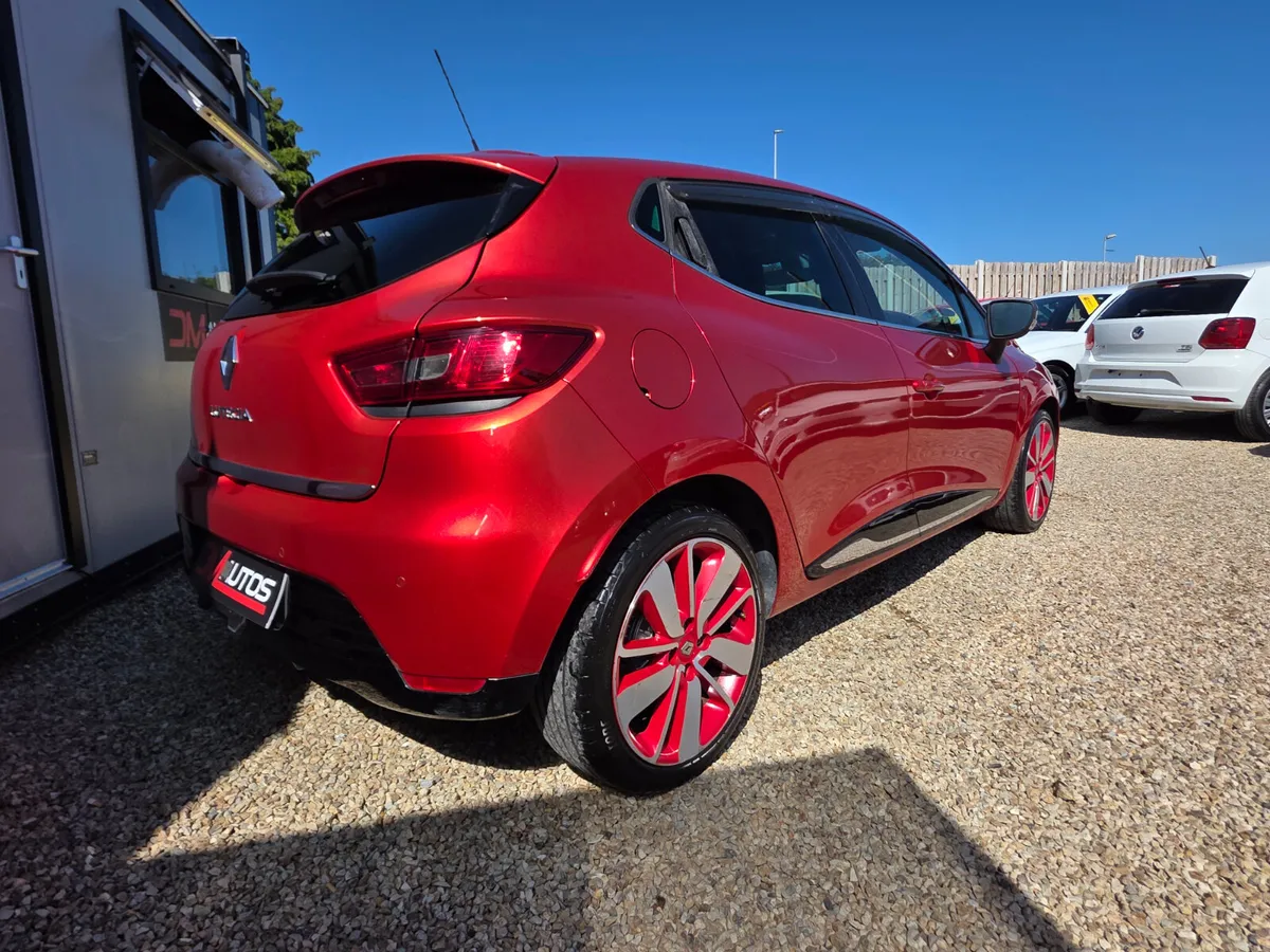 Renault Clio Automatic - Image 4