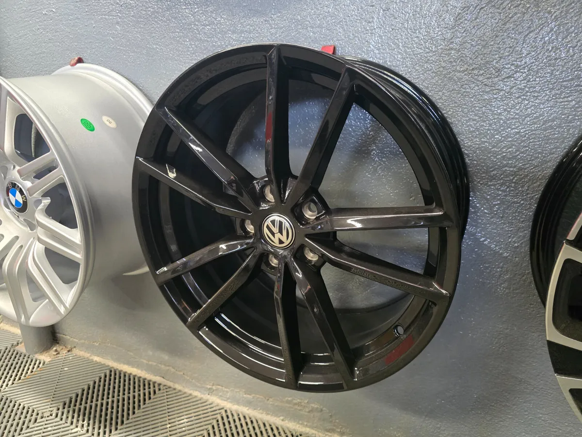 **Special** 18" Volkswagen Pretoria Style - Image 1