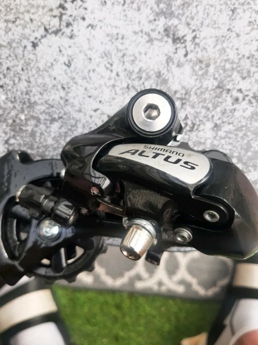 Shimano altus derailleur 8 speed - Image 1