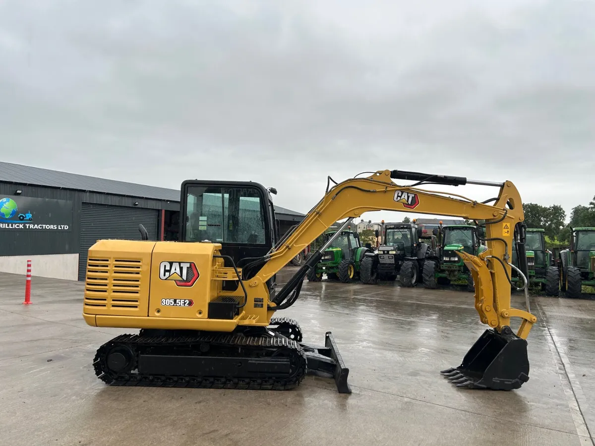 2017 Caterpillar 305.5E2 - Image 1