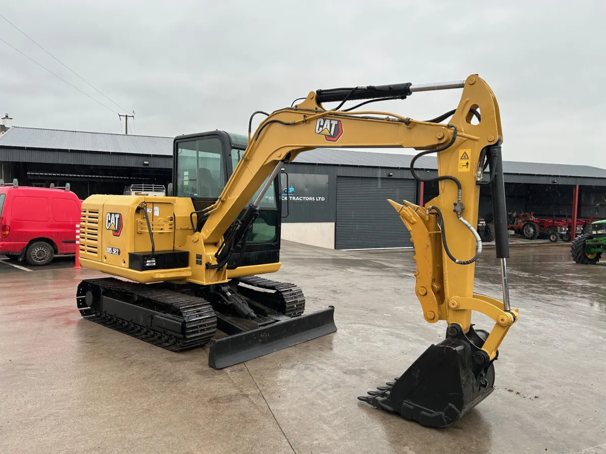 2017 Caterpillar 305.5E2 - Image 2
