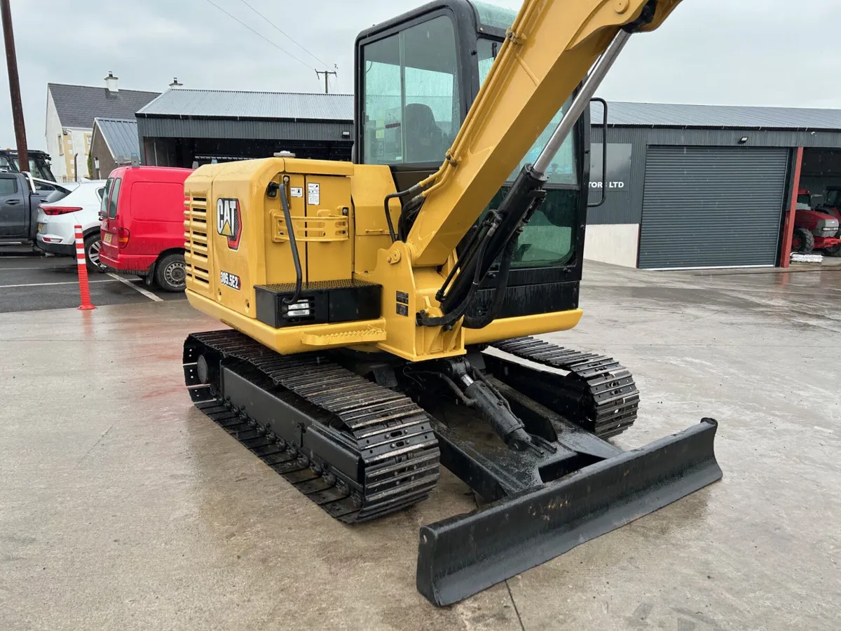 2017 Caterpillar 305.5E2 - Image 3