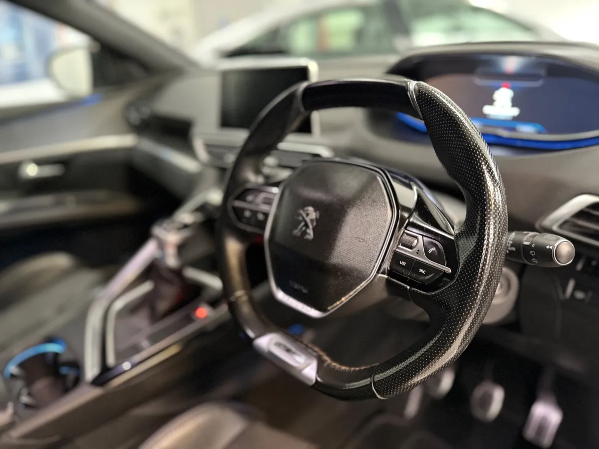 Peugeot 5008 2018. 1.6HDI. GT - Image 3