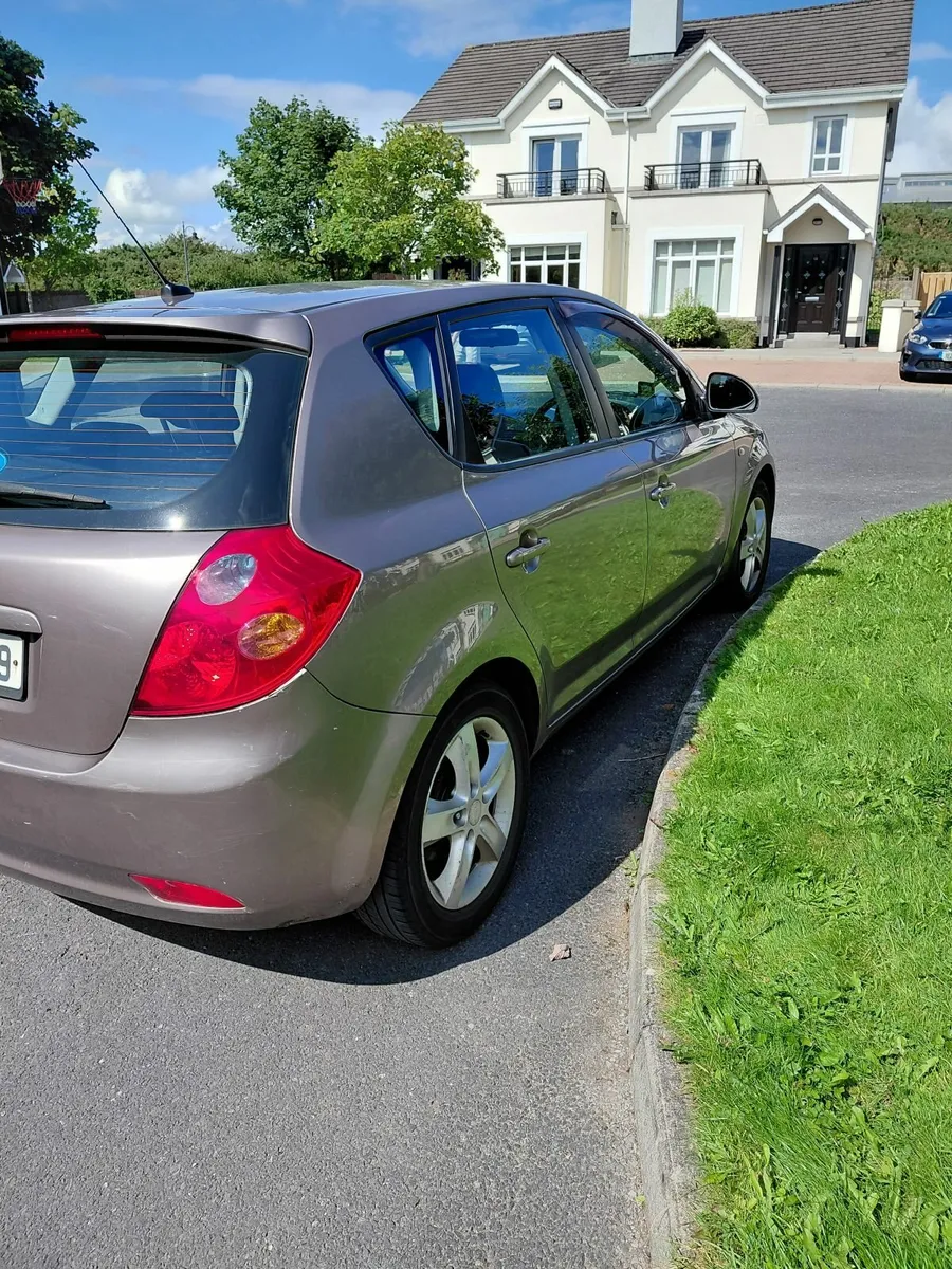 Kia Ceed 2007 - Image 2