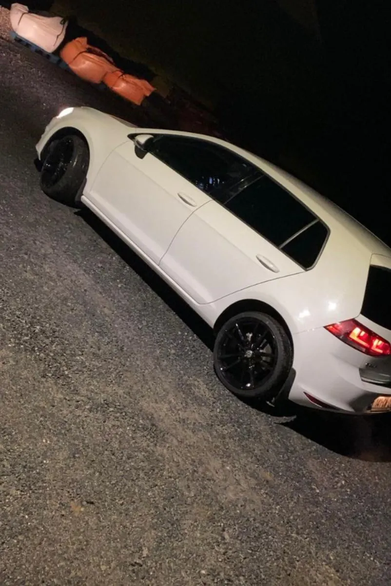 **Special** 18" Volkswagen Pretoria Style - Image 3
