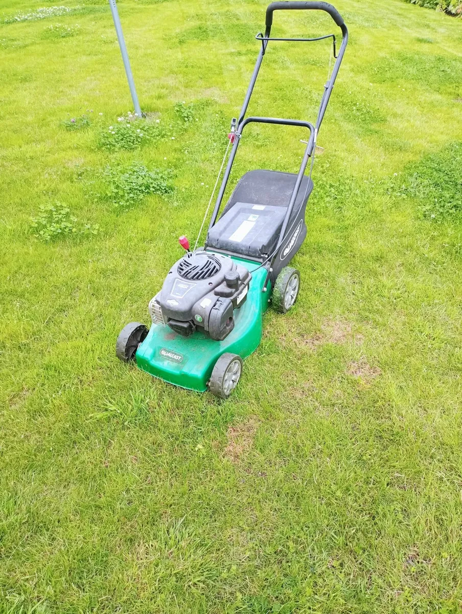 15 inch petrol lawnmower - Image 2