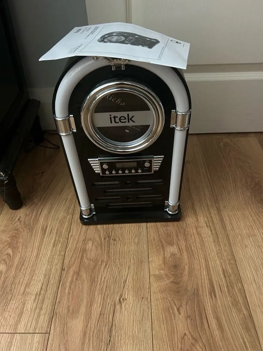 itek Bluetooth jukebox with remote control - Image 2