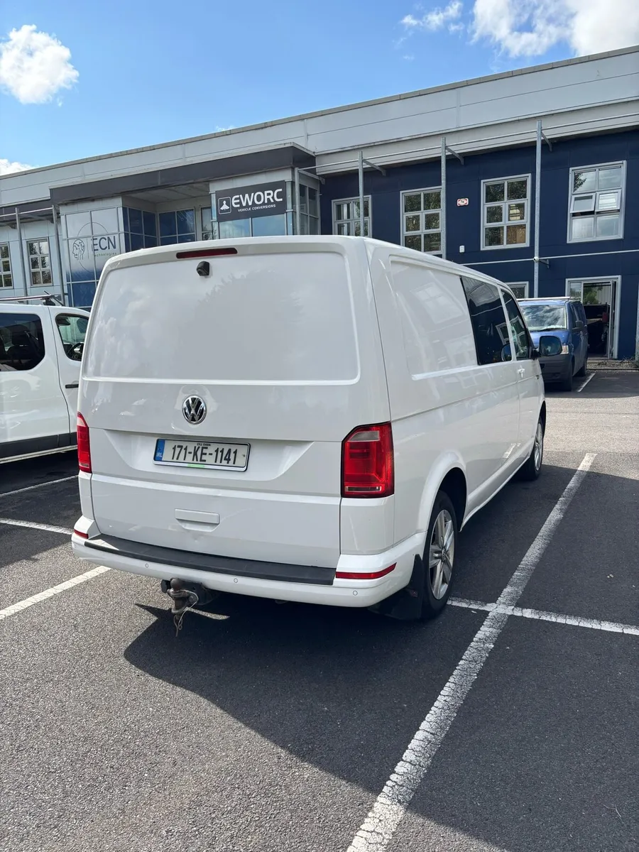 Volkswagen Transporter - Image 3
