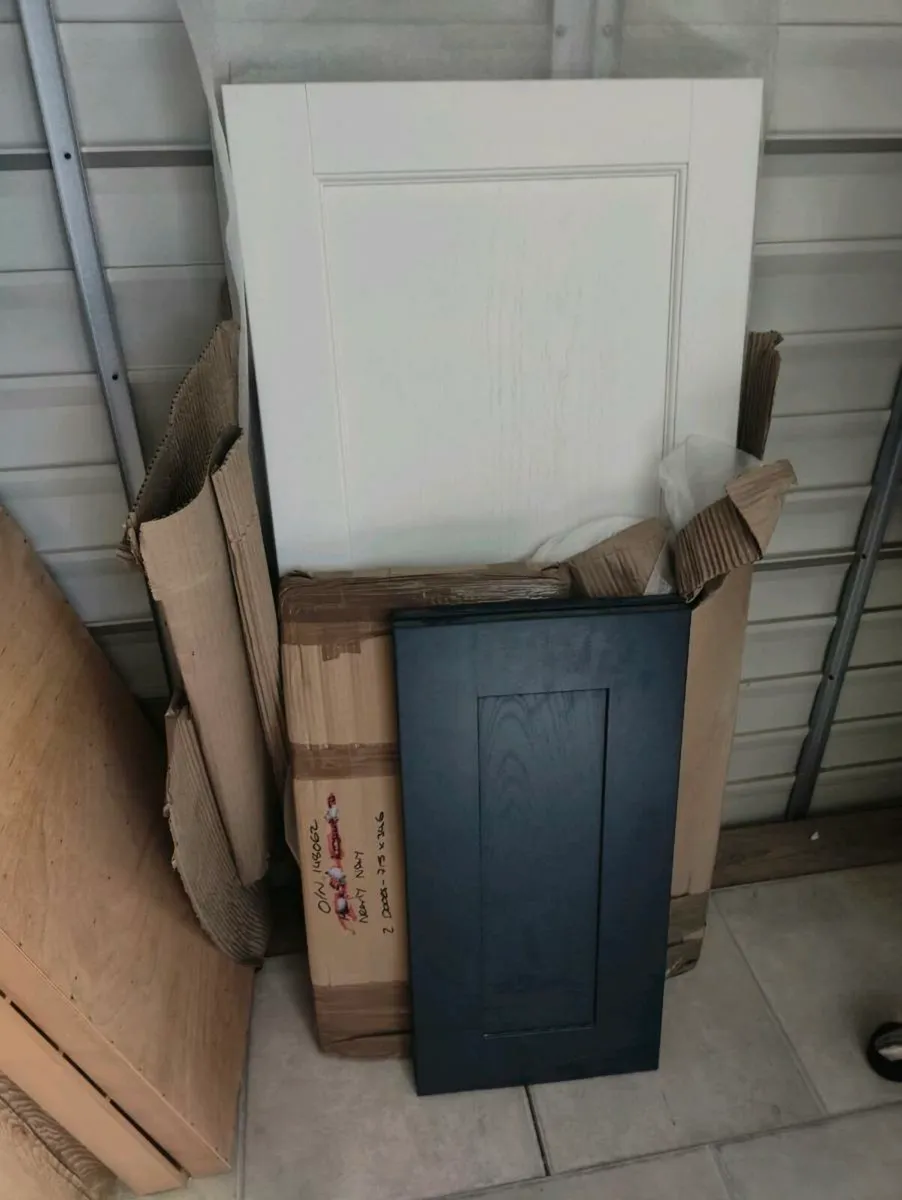 Brand New kitchen cabinet doors - Image 2
