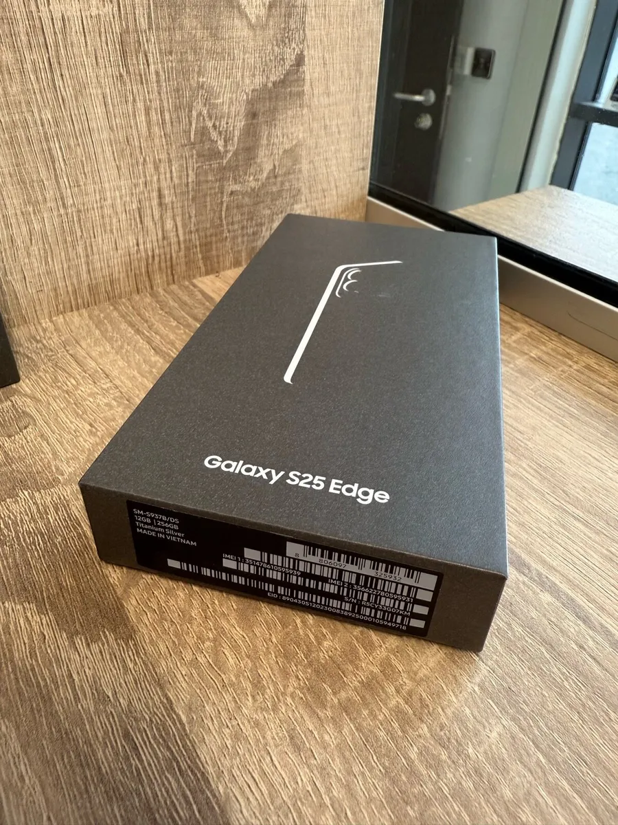 Samsung S25 Edge 256Gb New! Unlocked! E.U. - Image 2