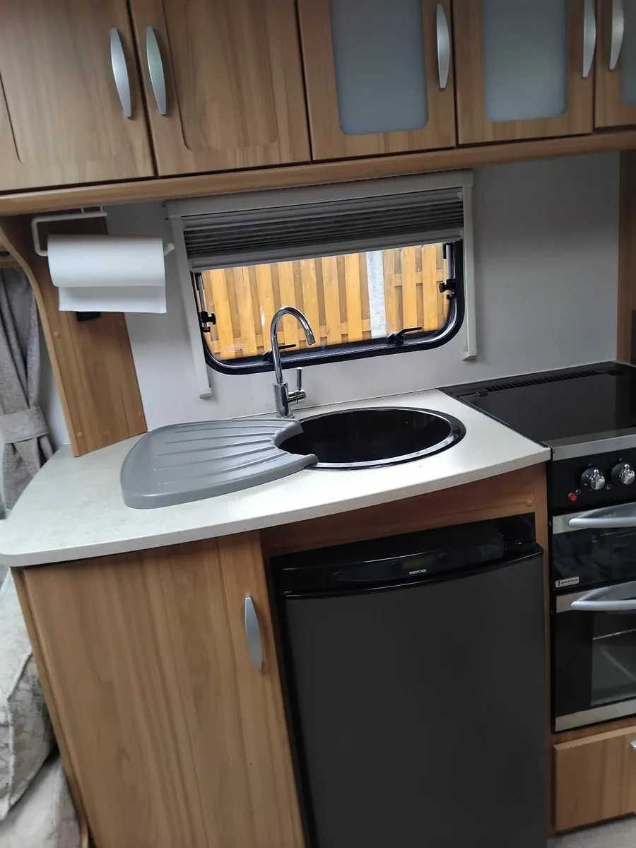 Caravan - Image 4