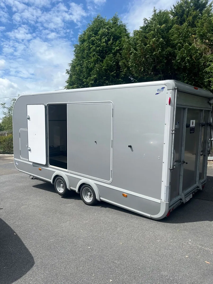 Enclosed Car Trailer in mint condition - Image 4