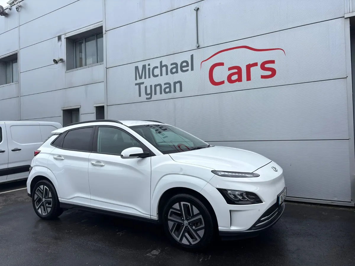 2021 Hyundai Kona 64kwh, Face lift, CarPlay - Image 2