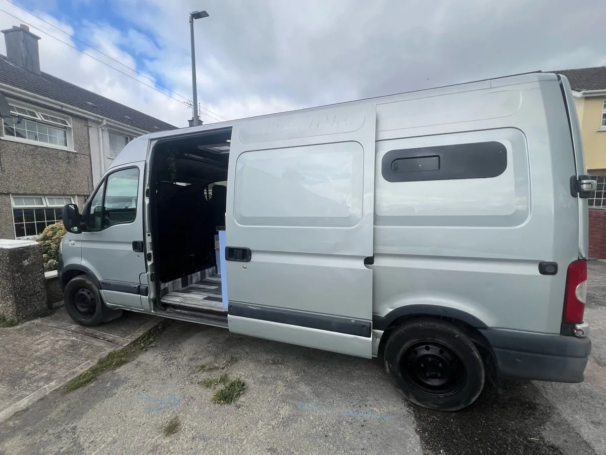 2011 Interstar Camper - Image 1