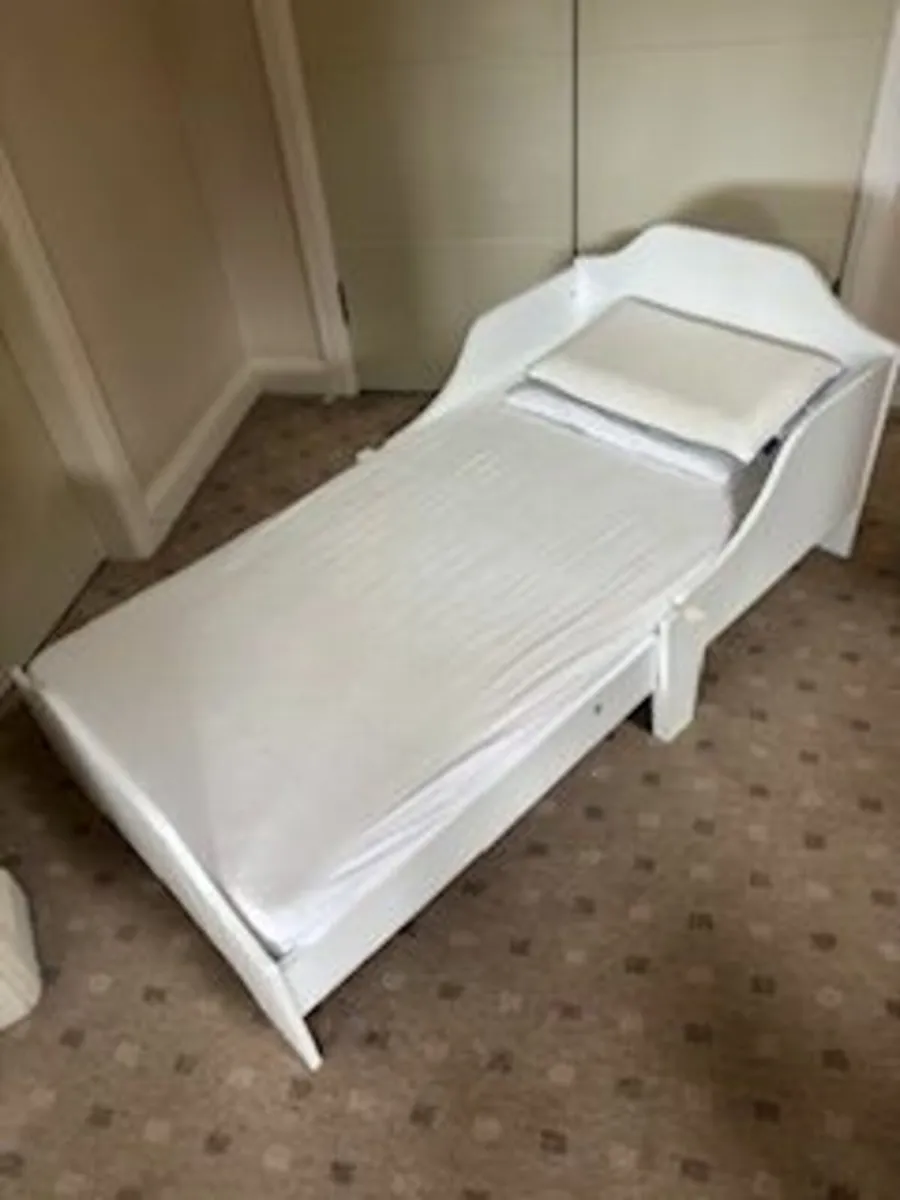 Childs first bed - Image 2
