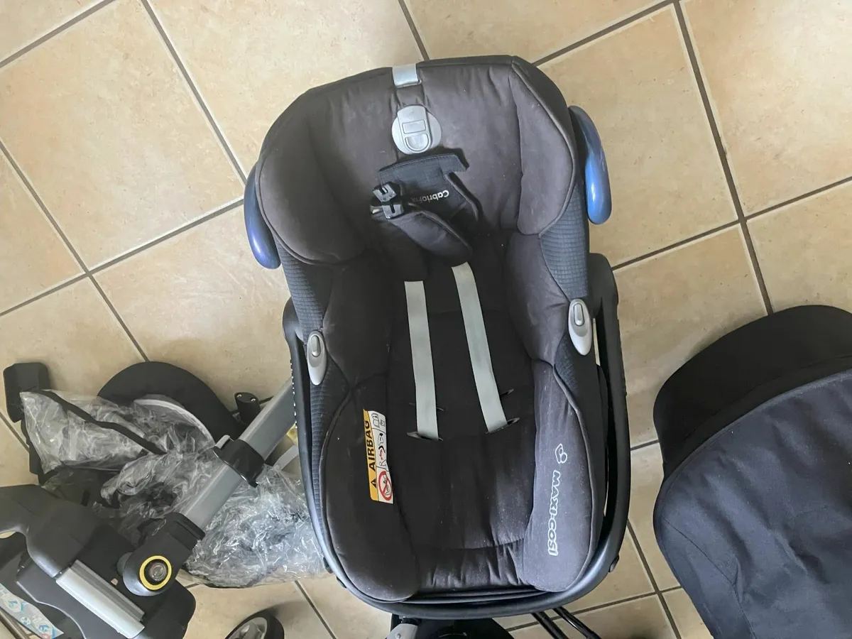 Icandy Apple 2  pear  travel system barely used - Image 3