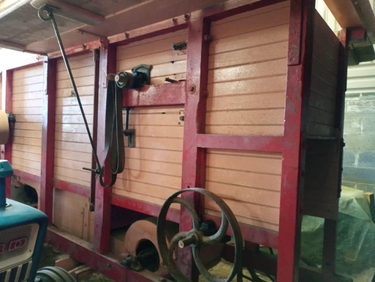 Garvie Vintage Threshing Mill - Image 3