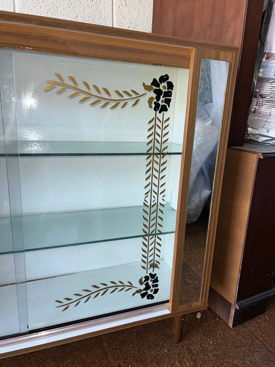 Glass cabinet - Image 4
