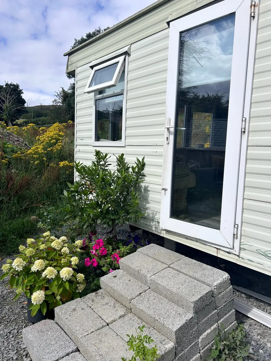 3 Bedroom Mobile home - Image 1