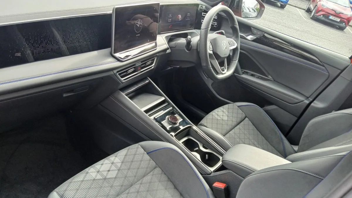 Volkswagen Tiguan R-line Edition 75 1.5 Phev DSG - Image 3