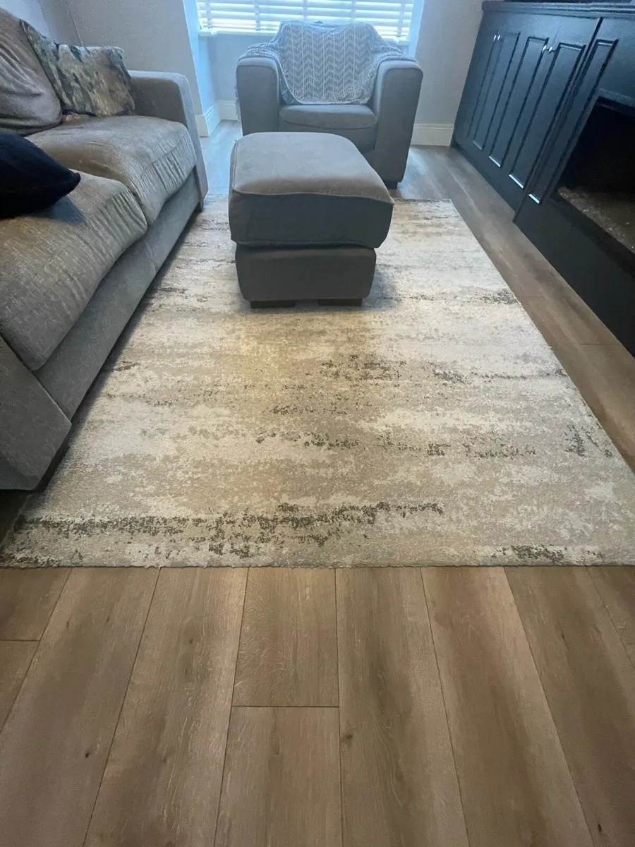 Rug - Image 1
