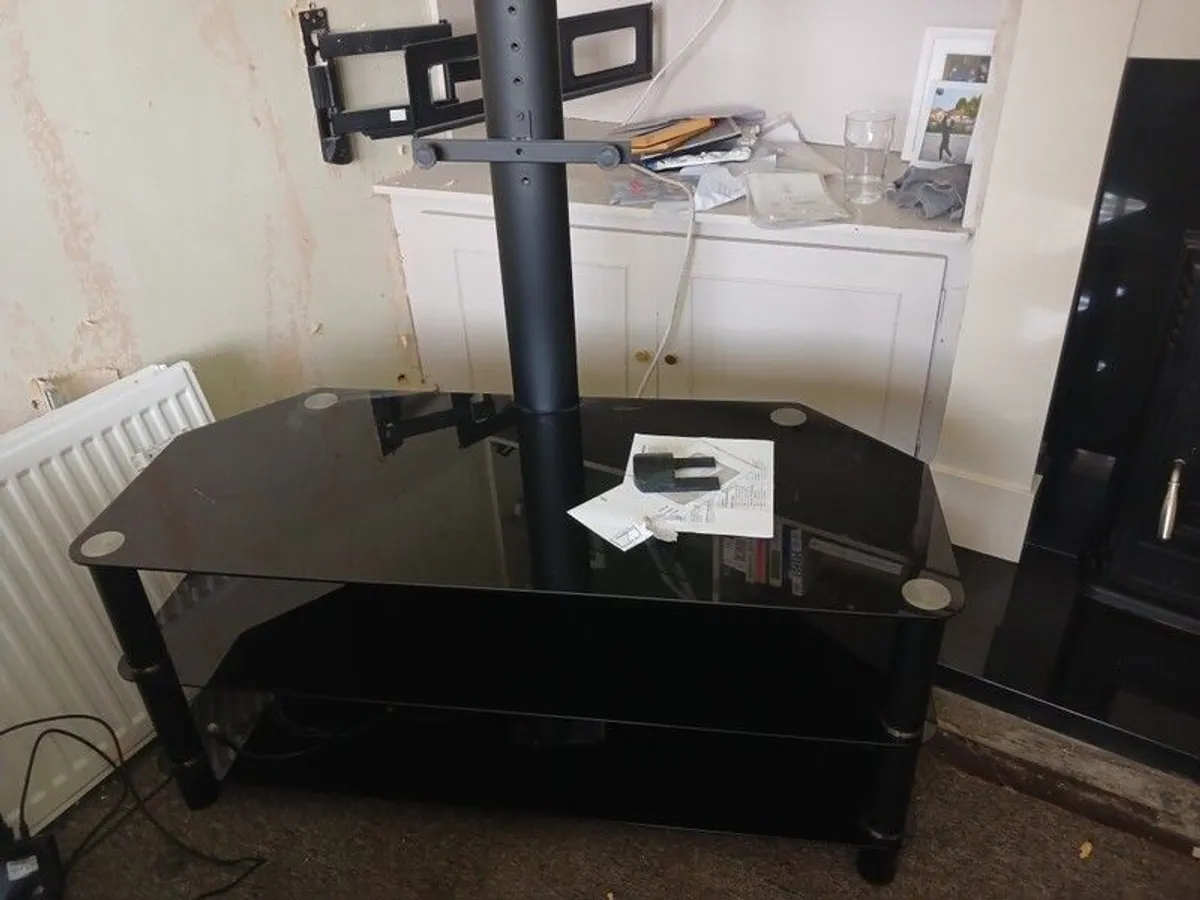 TV STAND with glass shelves - Image 2