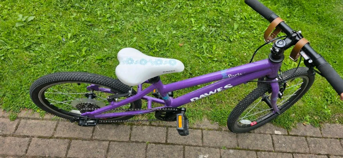 Girls Cycle for sale - Image 4