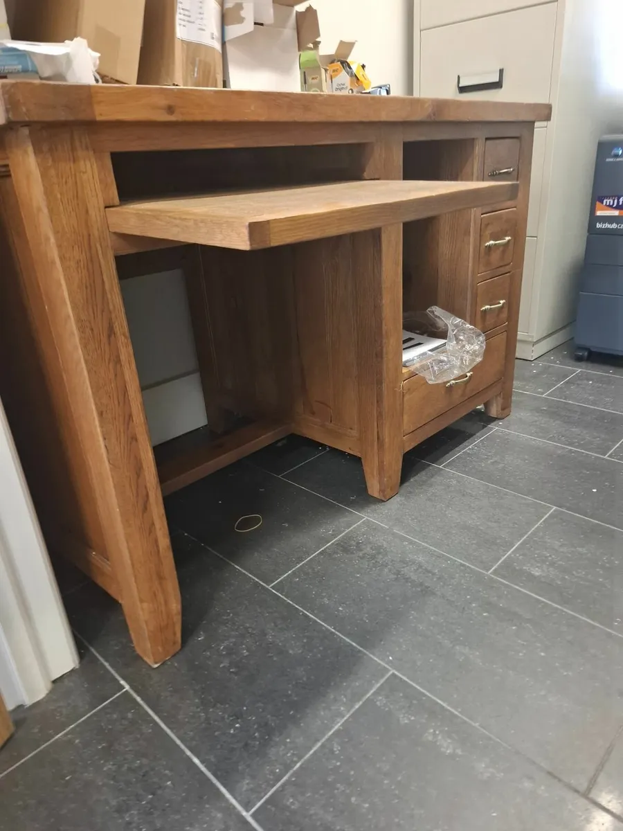 Solid Oak desk - Image 1