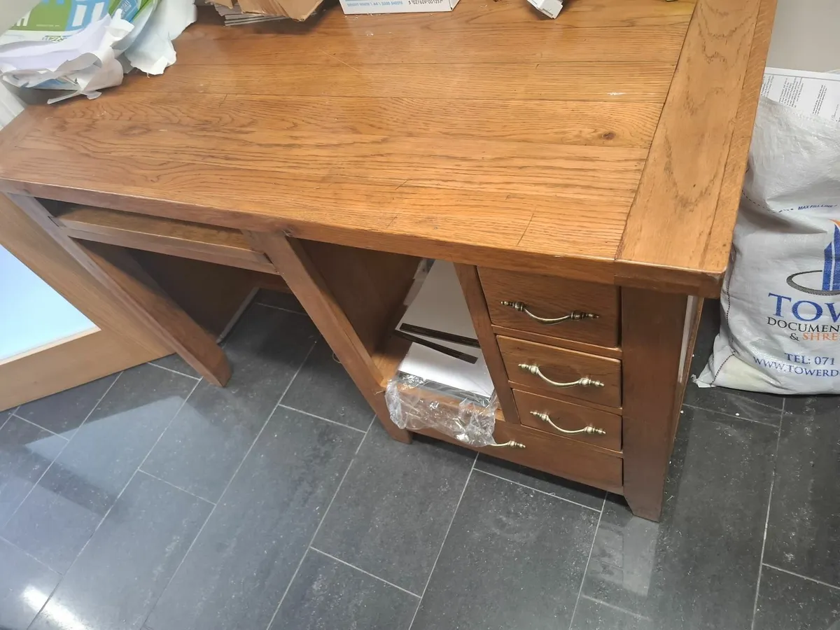 Solid Oak desk - Image 3