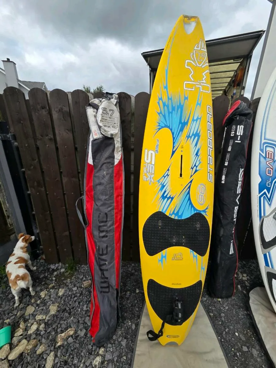Windsurfing equipment - Image 2