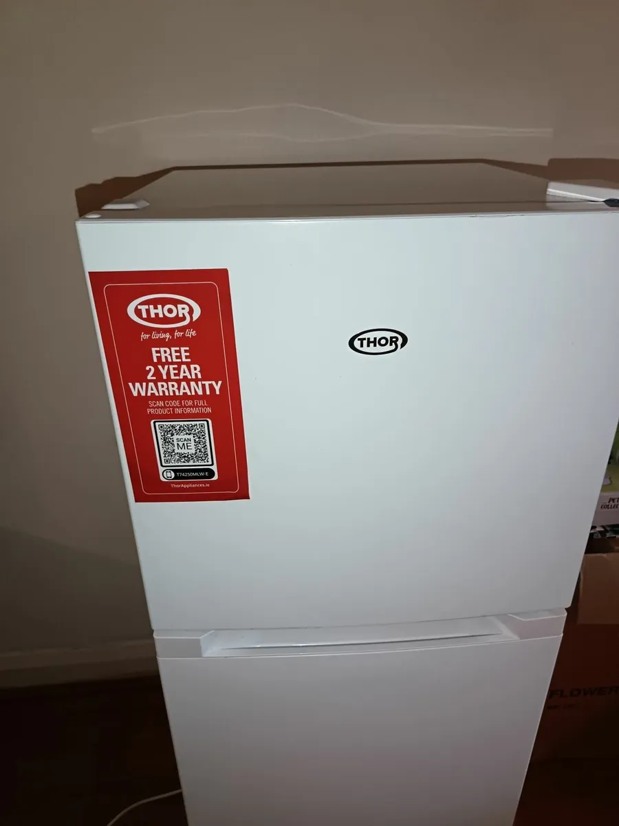 Thor Freestanding fridge freezer - Image 1