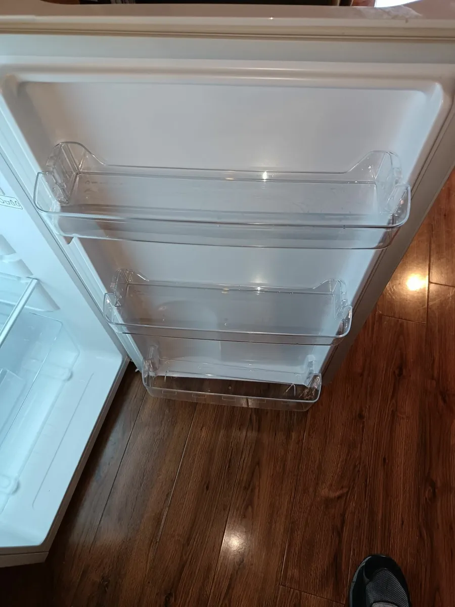 Thor Freestanding fridge freezer - Image 2
