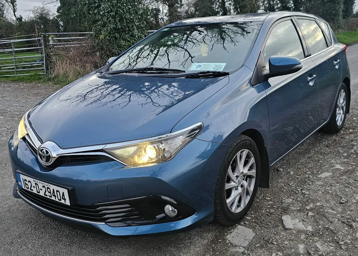 Toyota auris - Image 3