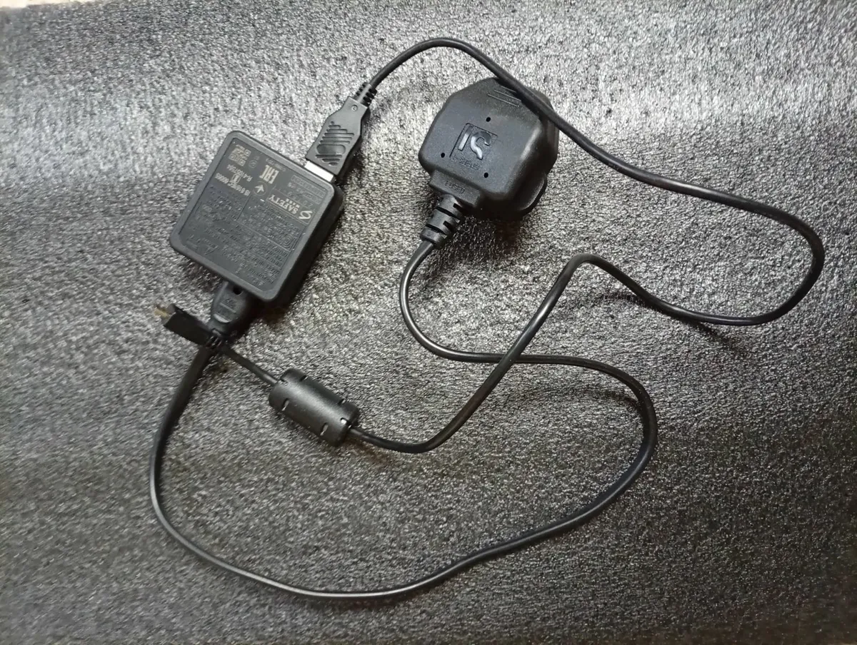 DSC-H400 Camera - Image 4