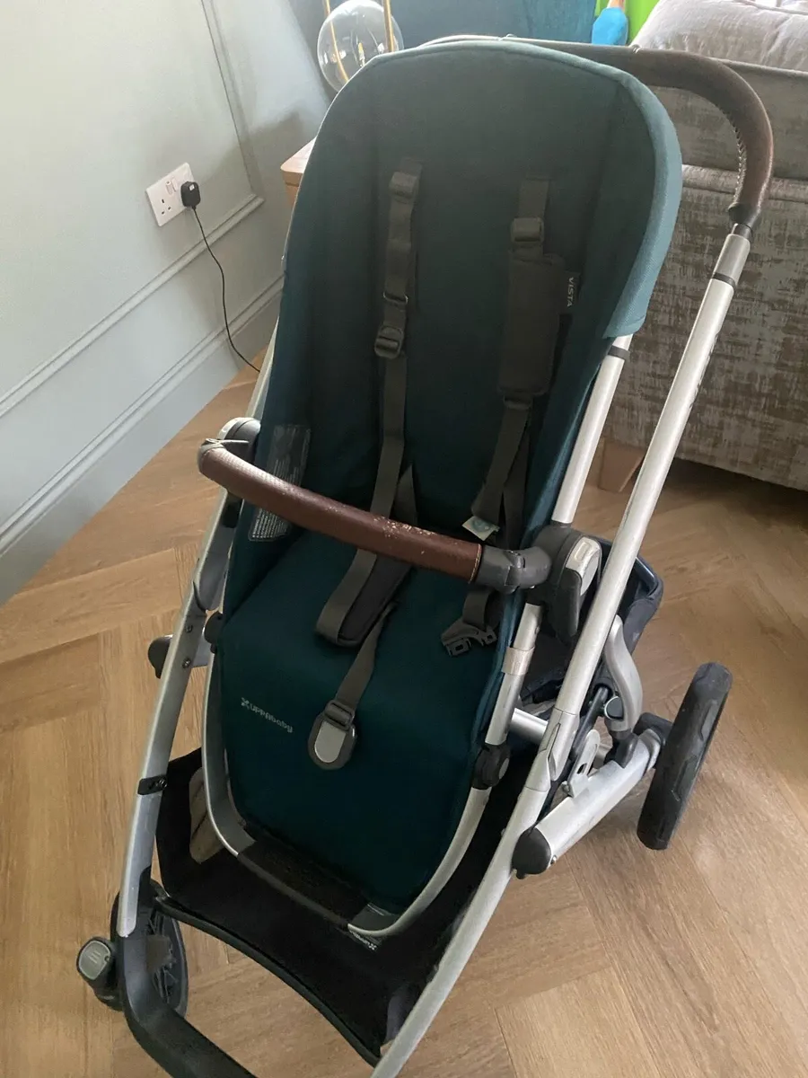 Uppababy / Cybex Car seats /Buggy - Image 1