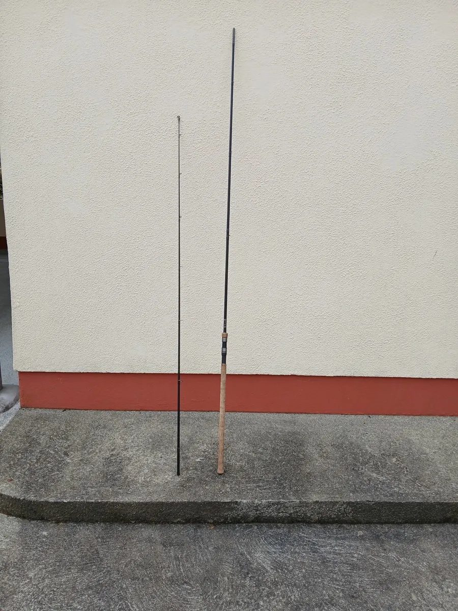 ** large Fox fishing rod** - Image 2