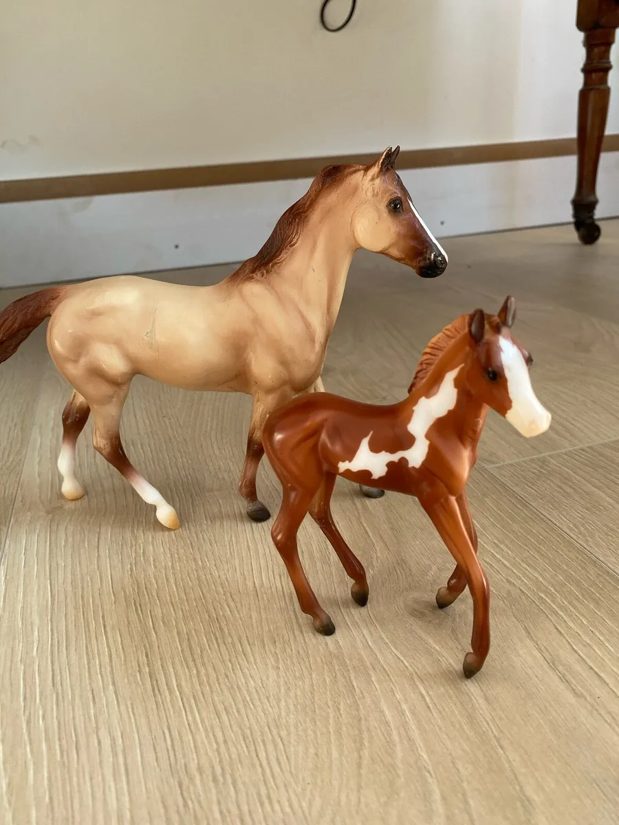 Breyer mare and foal - Image 1