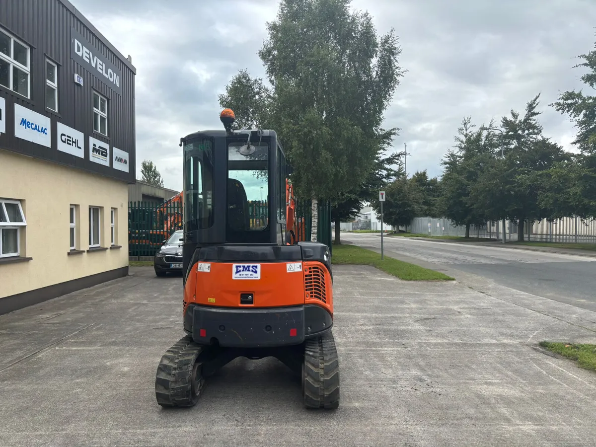 2015 Hitachi zx29u - Image 3
