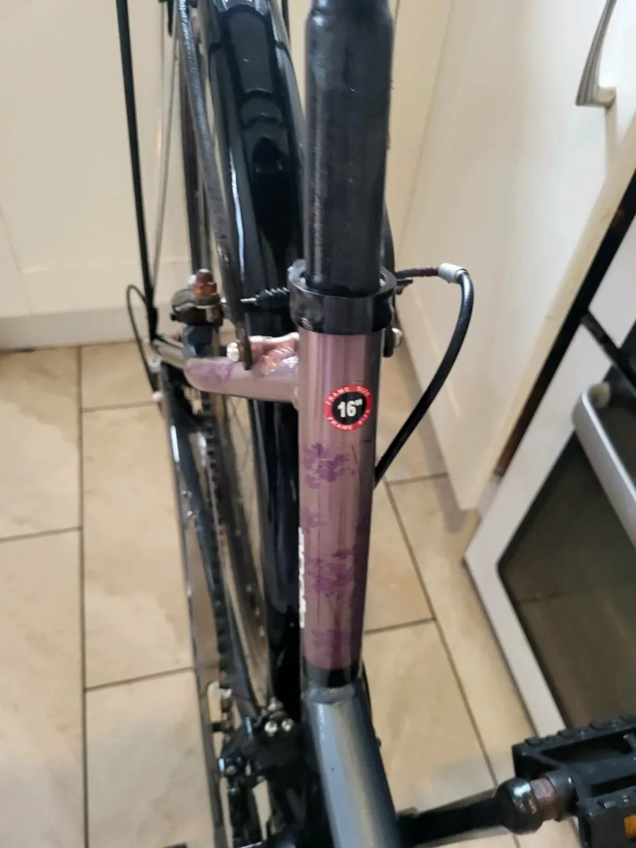 Ladies bike - Image 3