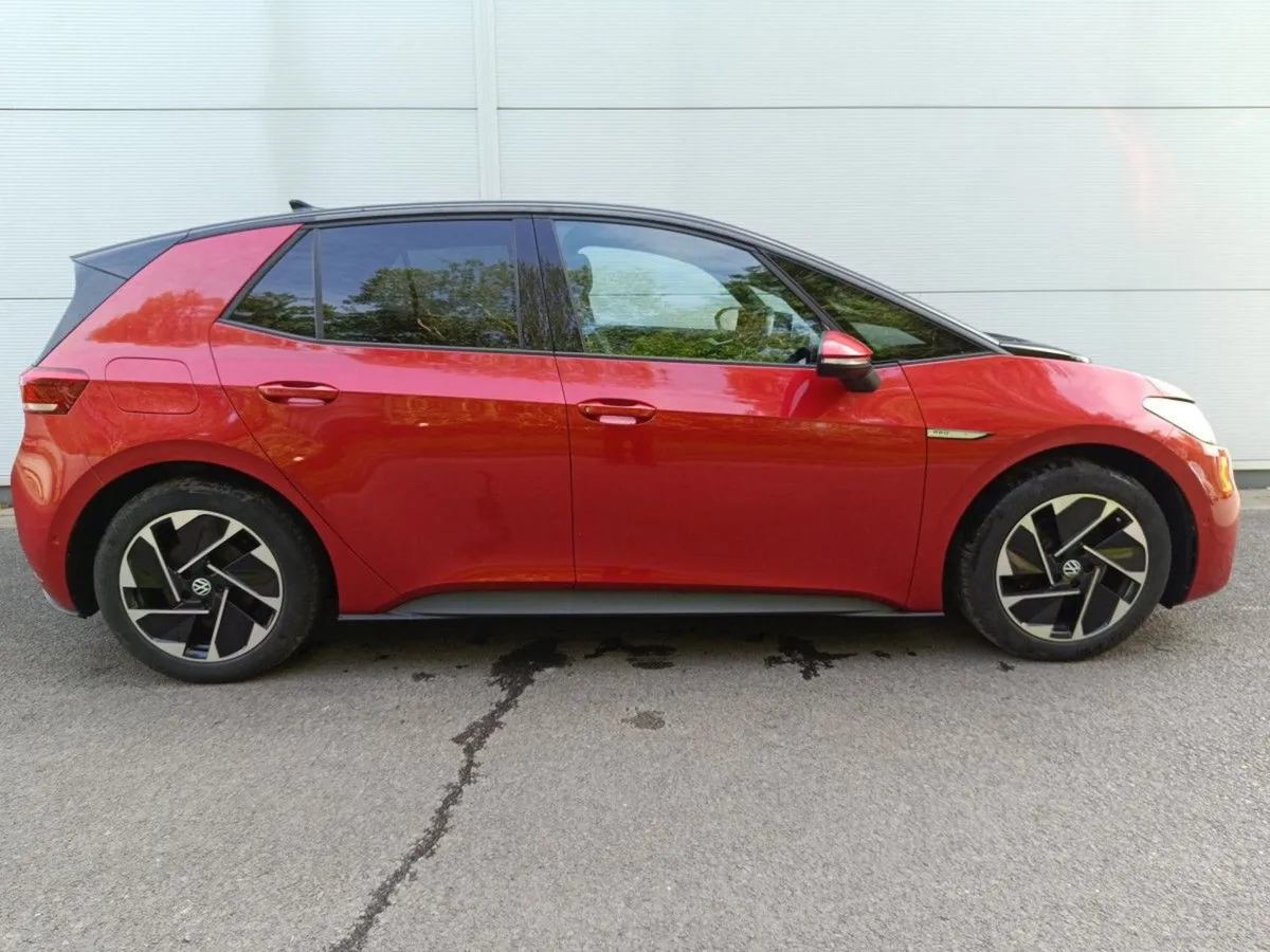 Volkswagen ID.3 Hi Spec Family Pro 145HP 58kwh Mi - Image 2