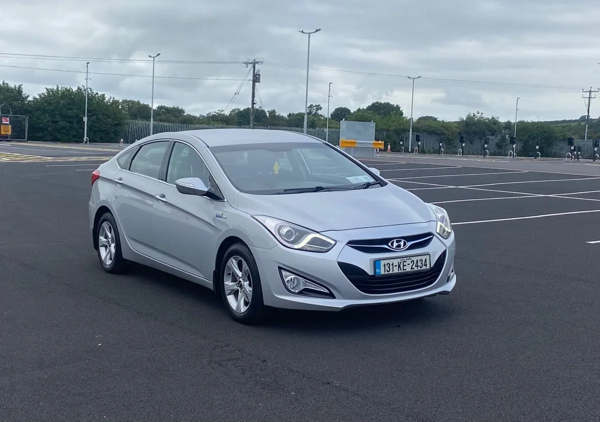 131 Hyundai I40 Executive Model. Nct 04.26 & Taxed - Image 1