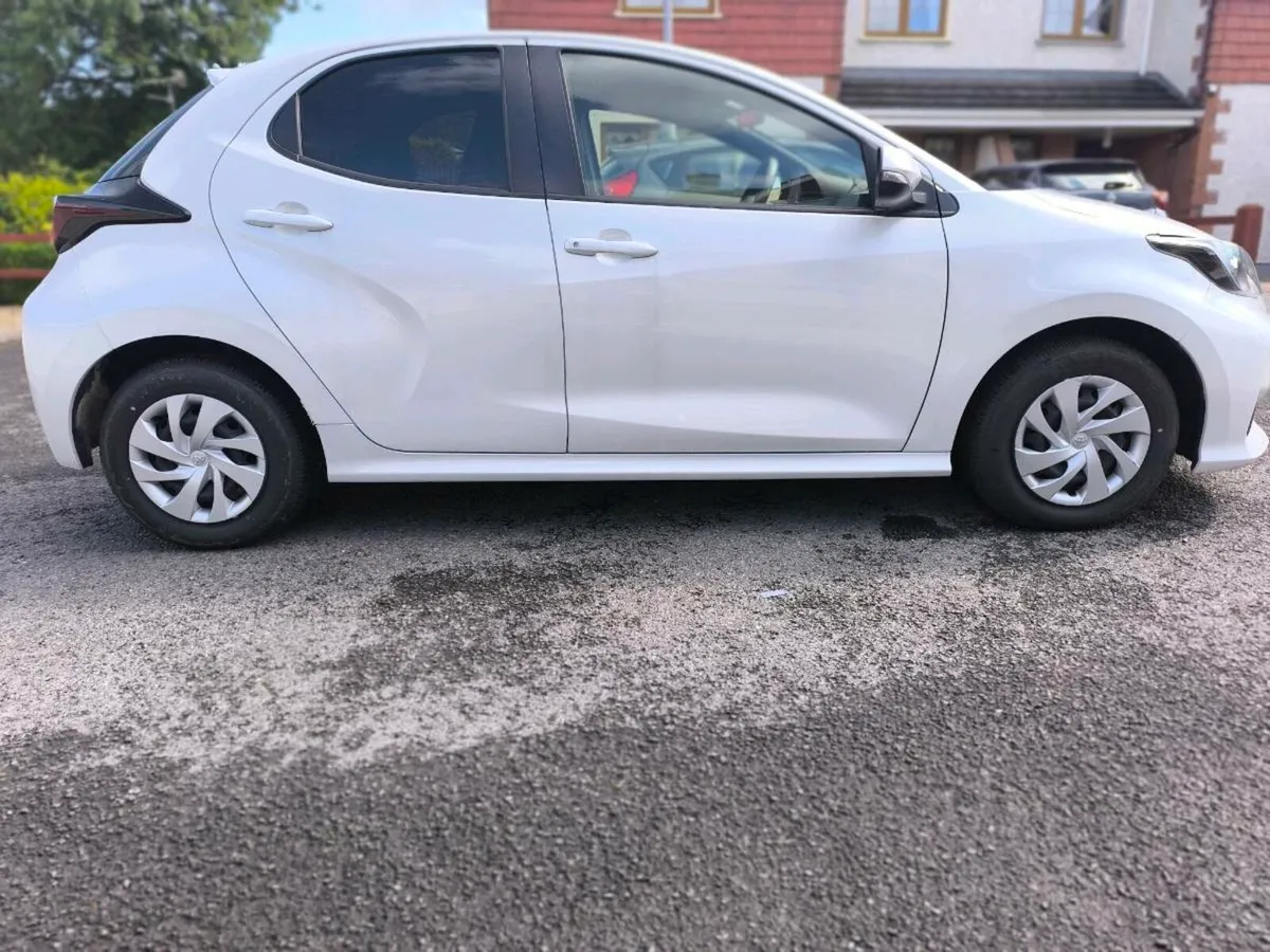 TOYOTA YARIS 2022-AUTOMATIC-1.0Petrol-ONLY65000KM! - Image 3
