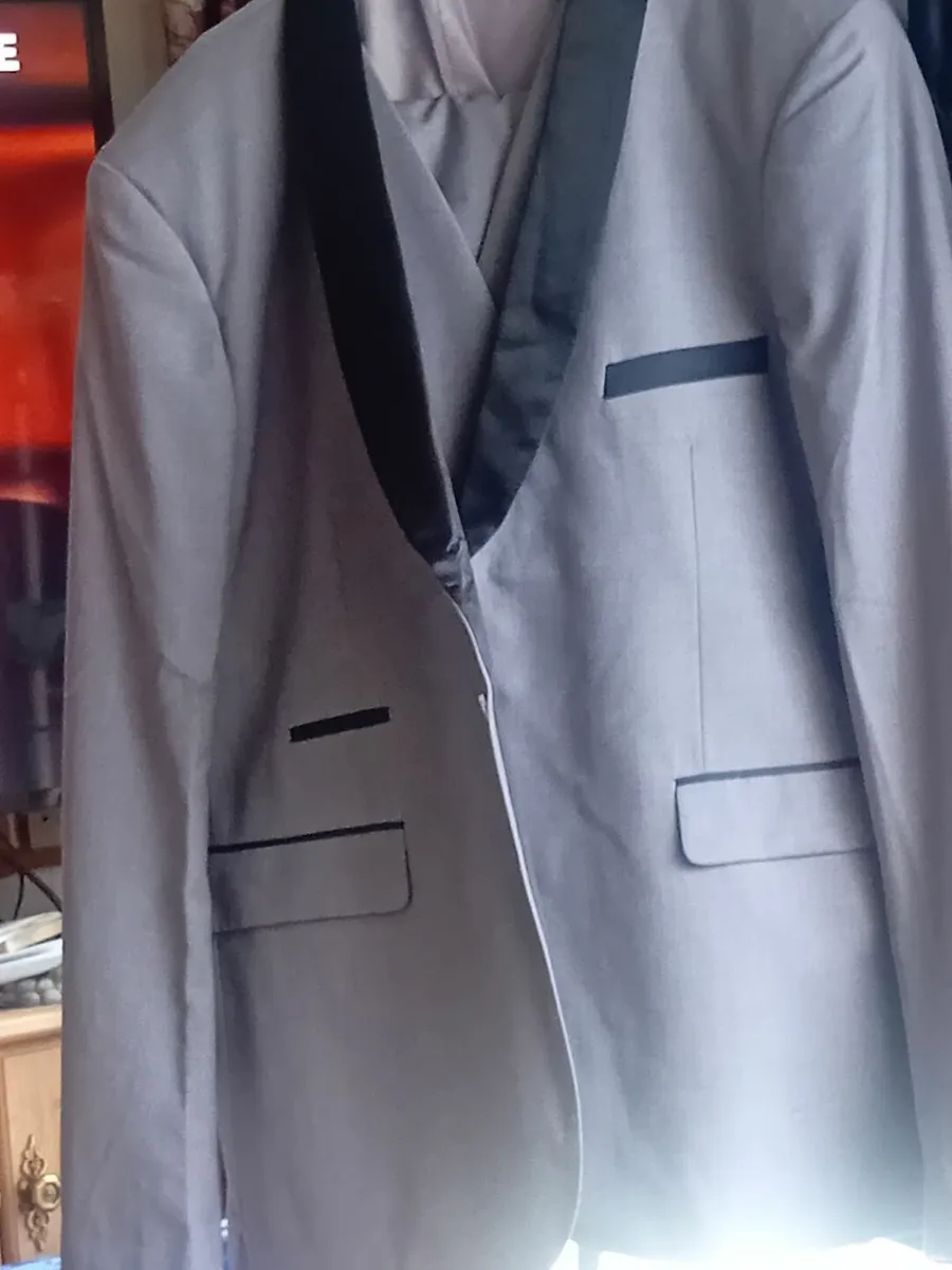 Mens 3 piece suite - Image 2