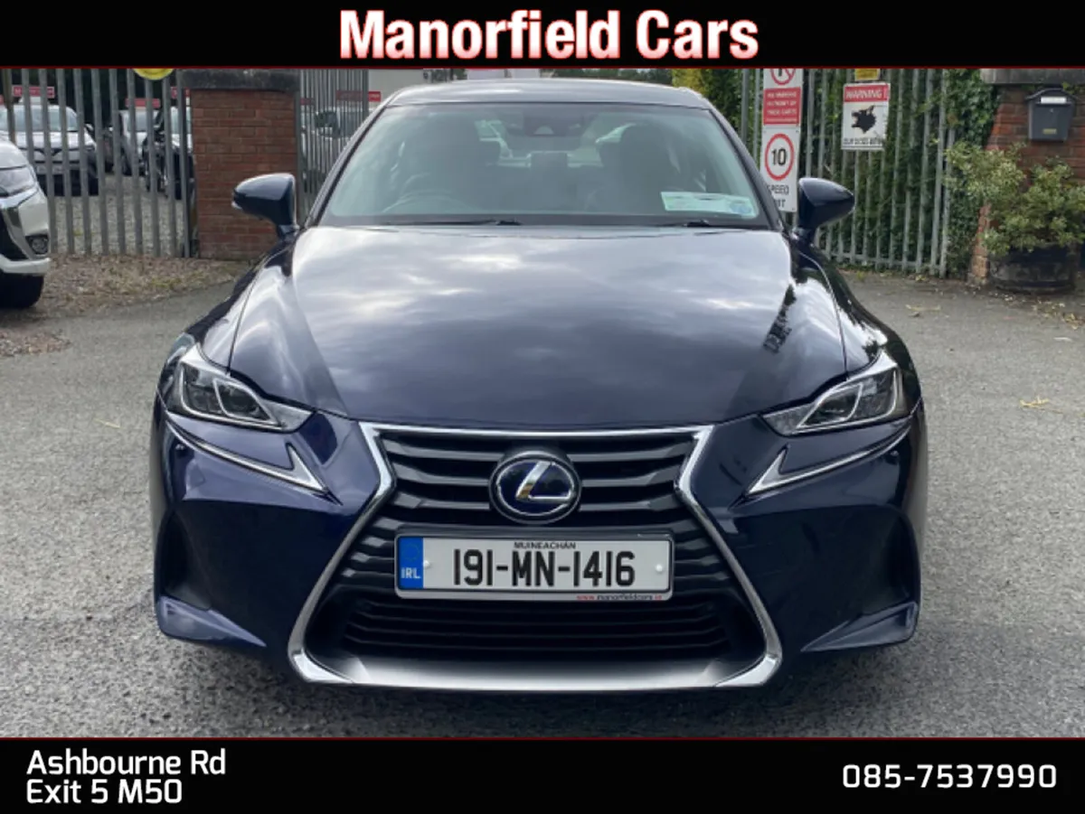 2019 Lexus IS300H Premium 2.5 Petrol Hybrid Auto - Image 3