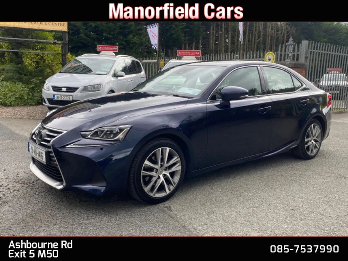 2019 Lexus IS300H Premium 2.5 Petrol Hybrid Auto - Image 4
