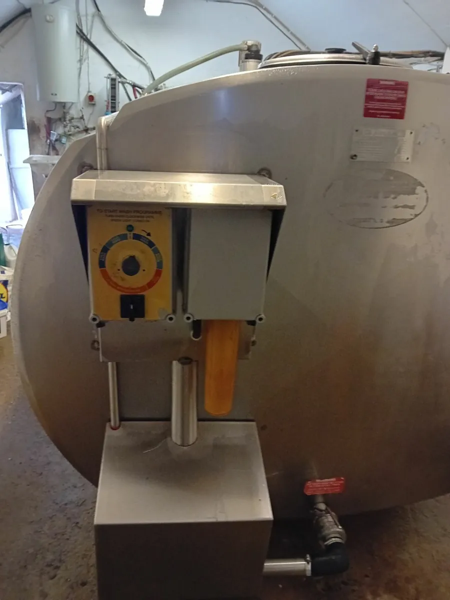 Bulk Tank - Image 1