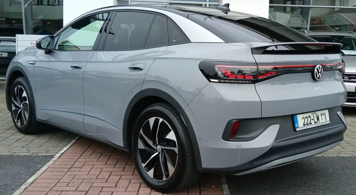 Volkswagen ID.5 Family 77kwh 174HP  fully Electri - Image 4